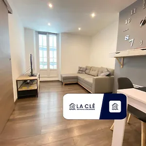 Appartement T2 Hyper Centre Clim,wifi, Hyères