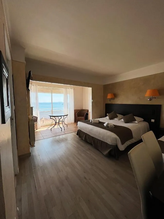 Hotel La Potiniere Йер 3*,