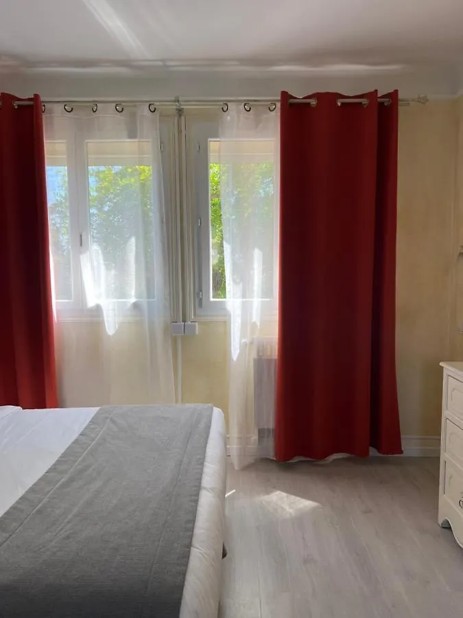 Hotel La Potiniere Йер
